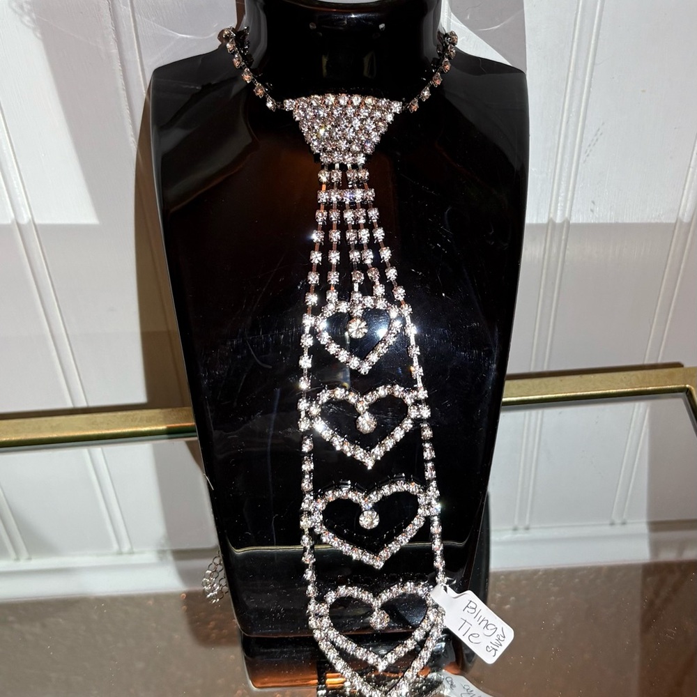 Elegant Silver Heart Necklace